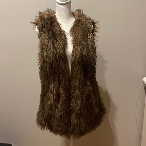 Forever 21 Fur Vest, Size Small - Picture 1 of 8